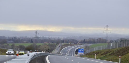 Novou D4 mezi Příbramí a Pískem využilo za první rok více než pět milionů řidičů
