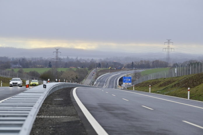 Novou D4 mezi Příbramí a Pískem využilo za první rok více než pět milionů řidičů