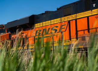 Je železniční nákladní doprava udržitelným způsobem logistiky?