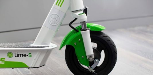 Lime se s koncem koloběžek v Praze zaměřil na kola, Bolt s mikromobilitou končí