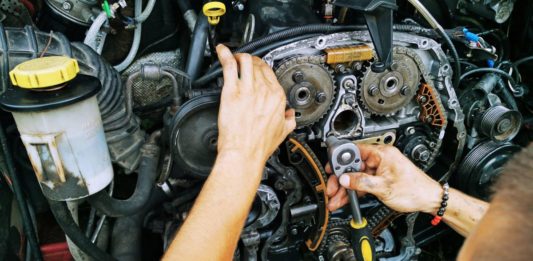 Ministr Bednárik: Zákaz spalovacích motorů je potřeba zcela zrušit, nestačí ho pouze omezit