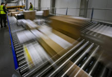 Začátkem týdne padl rekord, dopravci doručovali téměř čtyři miliony balíků