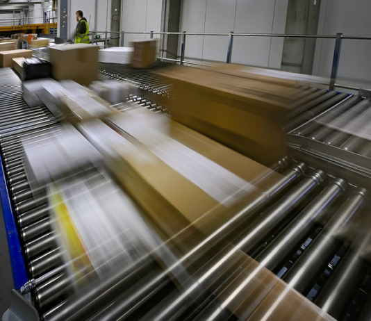 Začátkem týdne padl rekord, dopravci doručovali téměř čtyři miliony balíků