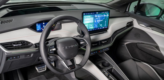 Trh s elektromobily v Česku loni rostl, největší nárůst prodaných aut měla Škoda