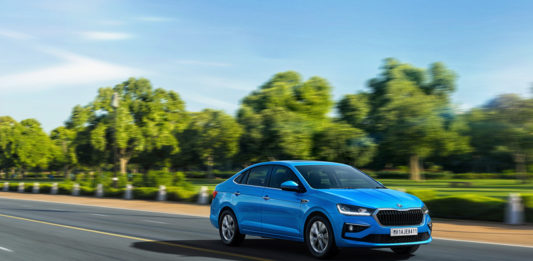 Reuters: Indie hodlá snížit cla na dovoz automobilů z EU na 40 procent