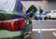 V Praze budou od roku 2030 zřejmě moci jezdit jako taxi jen elektromobily