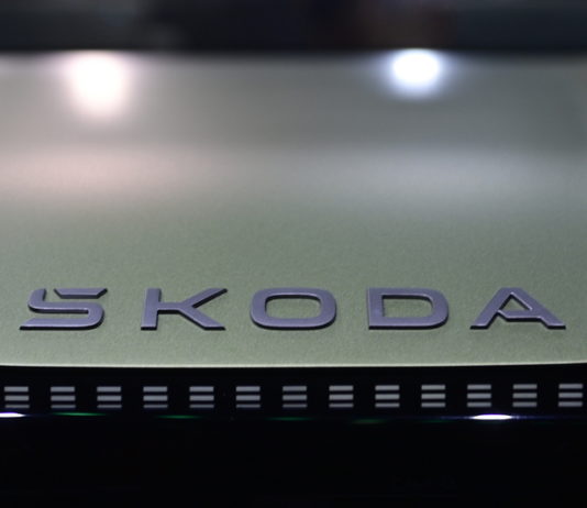 Nový sedmimístný elektromobil Škody dostal jméno Peaq, představí se v létě