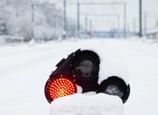 Sníh a mrazy paralyzovaly provoz severomořských přístavů Hamburg a Rotterdam