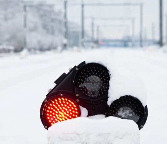 Sníh a mrazy paralyzovaly provoz severomořských přístavů Hamburg a Rotterdam