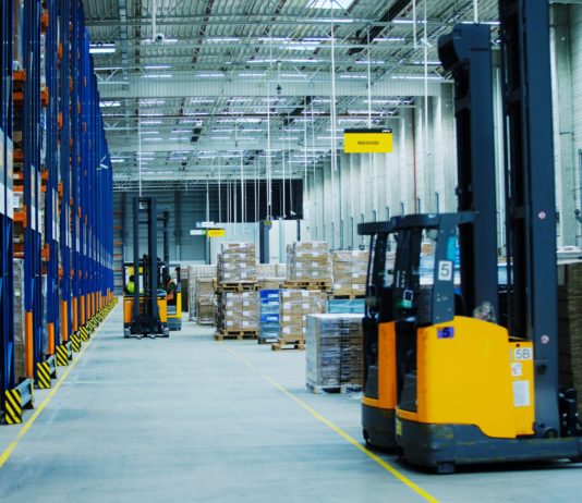 Logistická firma JUSDA Europe expanduje do Srbska