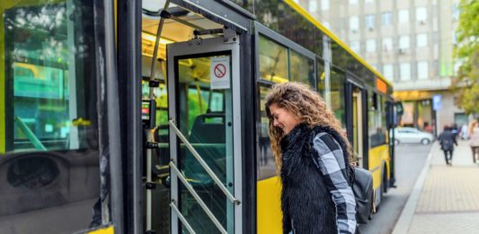 Vozy MHD ve zlínské aglomeraci loni přepravily téměř 32,2 milionu cestujících