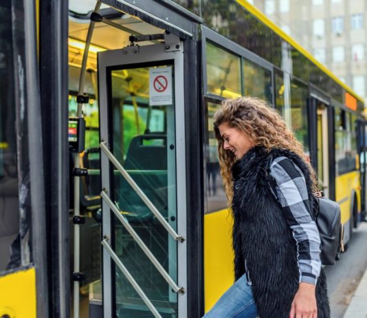 Vozy MHD ve zlínské aglomeraci loni přepravily téměř 32,2 milionu cestujících