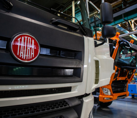 Automobilka Tatra Trucks loni vyrobila 1349 aut, tržby jí stouply