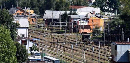 SŽ opravuje v Pardubickém kraji dvě výpravní budovy, na další se chystá