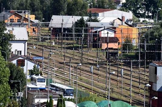 SŽ opravuje v Pardubickém kraji dvě výpravní budovy, na další se chystá