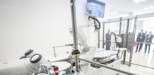 Pokročilé využití umělé inteligence, digitální model dopravy a moderní polovodiče. Tři ze čtyř vítězných projektů podpořených TA ČR nesou pečeť ČVUT