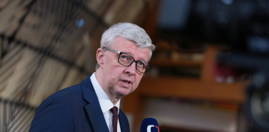 Česko má podle ministra Havlíčka šanci změnit systém emisních povolenek EU ETS