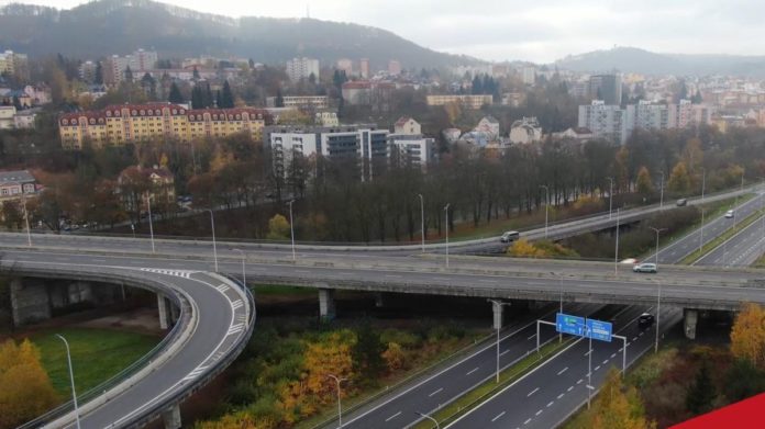 V týdnu začne v Karlových Varech první etapa opravy Pražského mostu