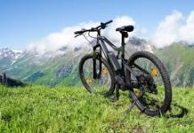 Elektrokola a elektrokoloběžky mění statistiky nehod: loni se podílely téměř na 40 % úmrtí cyklistů