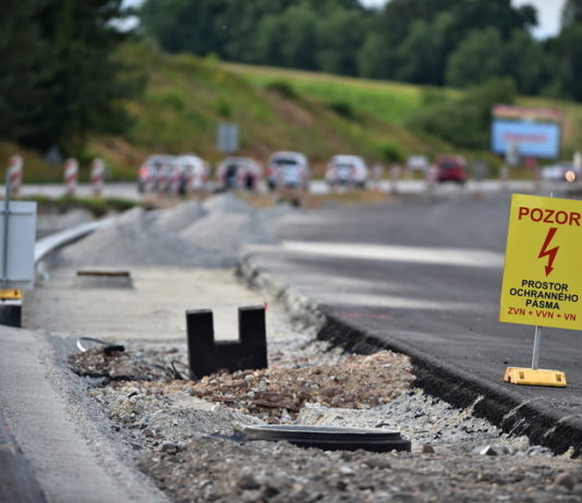 Dálnice D6 do K. Varů bude hotová až v roce 2029, řekl premiér Babiš