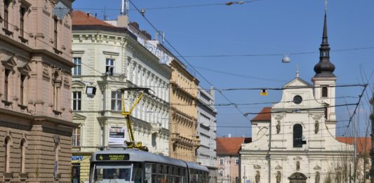 Brno se loučí s legendou. Poslední tramvaj K2 vyjede naposledy s fanoušky