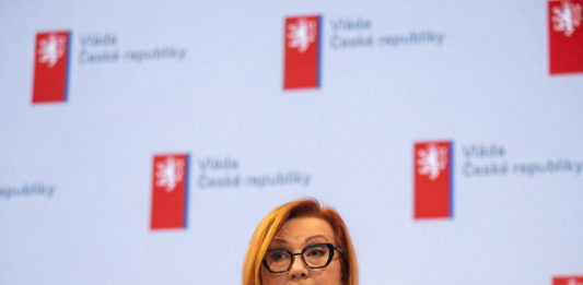 Vláda schválila návrh zákona, který umožní snáze regulovat ceny paliv