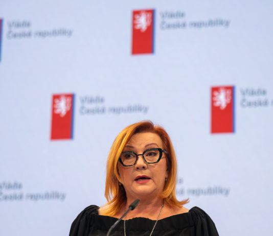 Vláda schválila návrh zákona, který umožní snáze regulovat ceny paliv