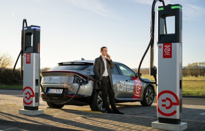 Orlen začíná budovat vlastní síť dobíjecích stanic