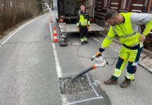 Hradecký kraj otestoval na Trutnovsku AI pro rychlejší opravy silnic