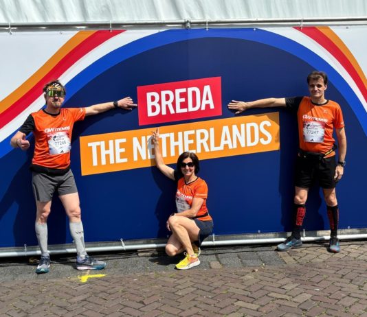 Mezinárodní tým Gebrüder Weiss běžel Wings for Life World Run