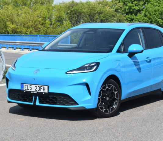 Značka MG začíná nabízet nový hatchback MG4 s atraktivní cenovkou