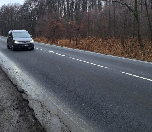 Mikrospánek nejvíc ohrožuje řidiče v létě, v noci a na dálnici