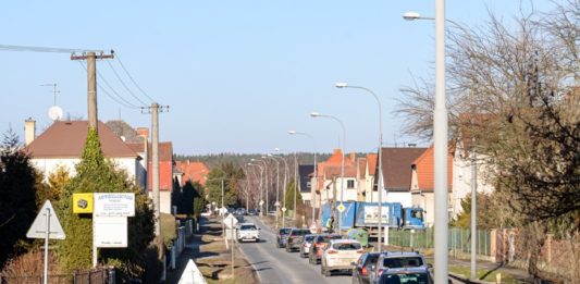 Plzeňský kraj s Plzní opravují za 130 mil. silnici na kraji Plzně na Bílé Hoře