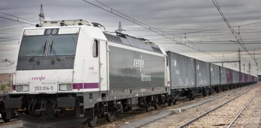 railfreight.com: Španělsko se chystá snížit poplatky pro nákladní dopravu na tratích s normálním rozchodem