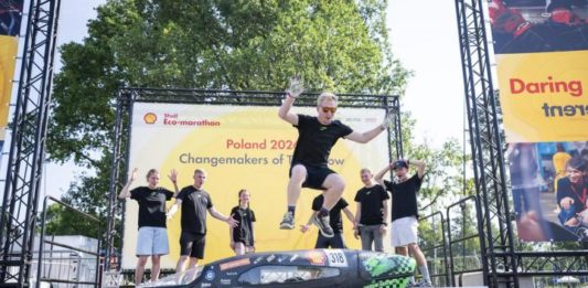 REKORDNÍCH 538 KILOMETRŮ NA 1 KWH. STUDENTI Z ČVUT BY NA JEDNO NABITÍ DOJELI Z PRAHY AŽ DO KRAKOVA