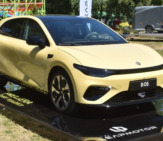 Leapmotor přivezl do Česka elektrický hatchback