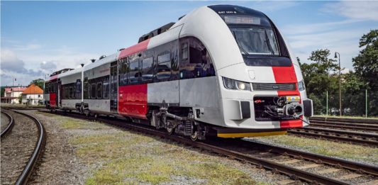 ČD převzaly poslední z 38 objednaných RegioFoxů pro Prahu a Středočeský kraj