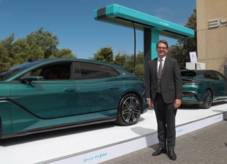 Arrive navázala partnerství s BYD a spouští chytré palubní parkování ParkPay