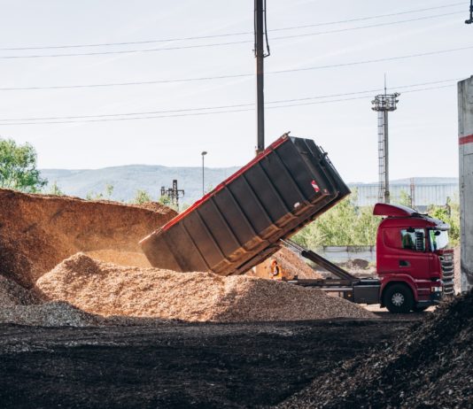Jeden vlak místo 30 nákladních aut. Biomasa mění logistiku tepláren