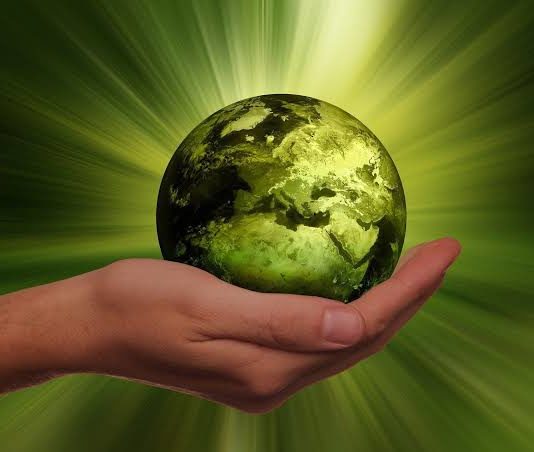 Česko čeká na přísnější pravidla proti greenwashingu. Na Slovensku už platí