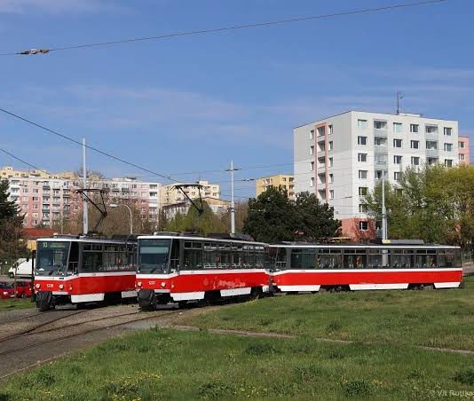 Tramvajová smyčka Ečerova prošla kompletní modernizací, aby tudy mohly tramvaje pokračovat po nové trati na Kamechy
