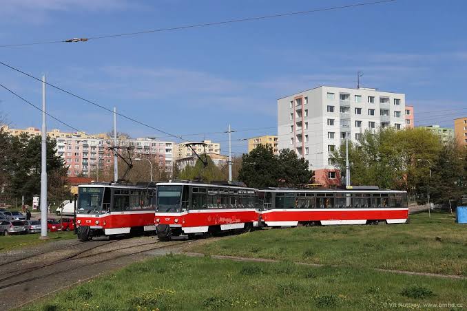 Tramvajová smyčka Ečerova prošla kompletní modernizací, aby tudy mohly tramvaje pokračovat po nové trati na Kamechy