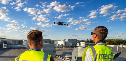 V Česku má oprávnění řídit dron přes 92 tisíc lidí. Stát chystá pravidla, kdo smí drony nad elektrárnami zneškodnit