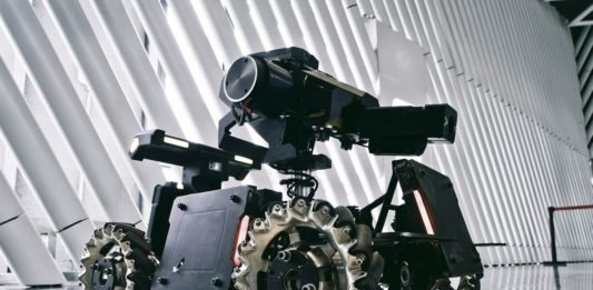 Robot TAROS s autonomií z FEL ČVUT zvládl zásobovací misi v terénu Kolový robotický podvozek se senzory