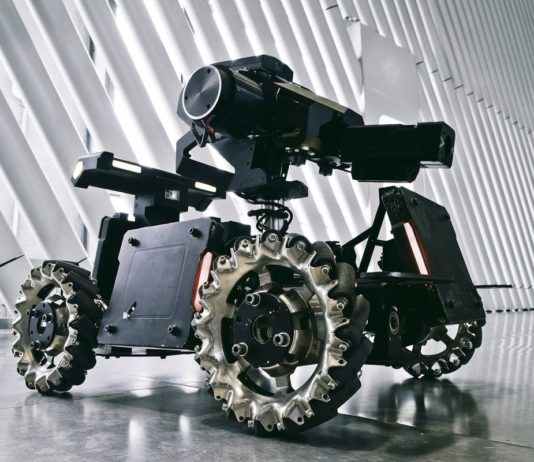 Robot TAROS s autonomií z FEL ČVUT zvládl zásobovací misi v terénu Kolový robotický podvozek se senzory